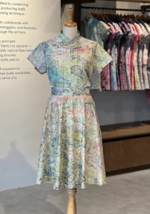 20 Ayu Set 20 (Minah Top + Ayu Lady Batik Midi Wavy Skirt)